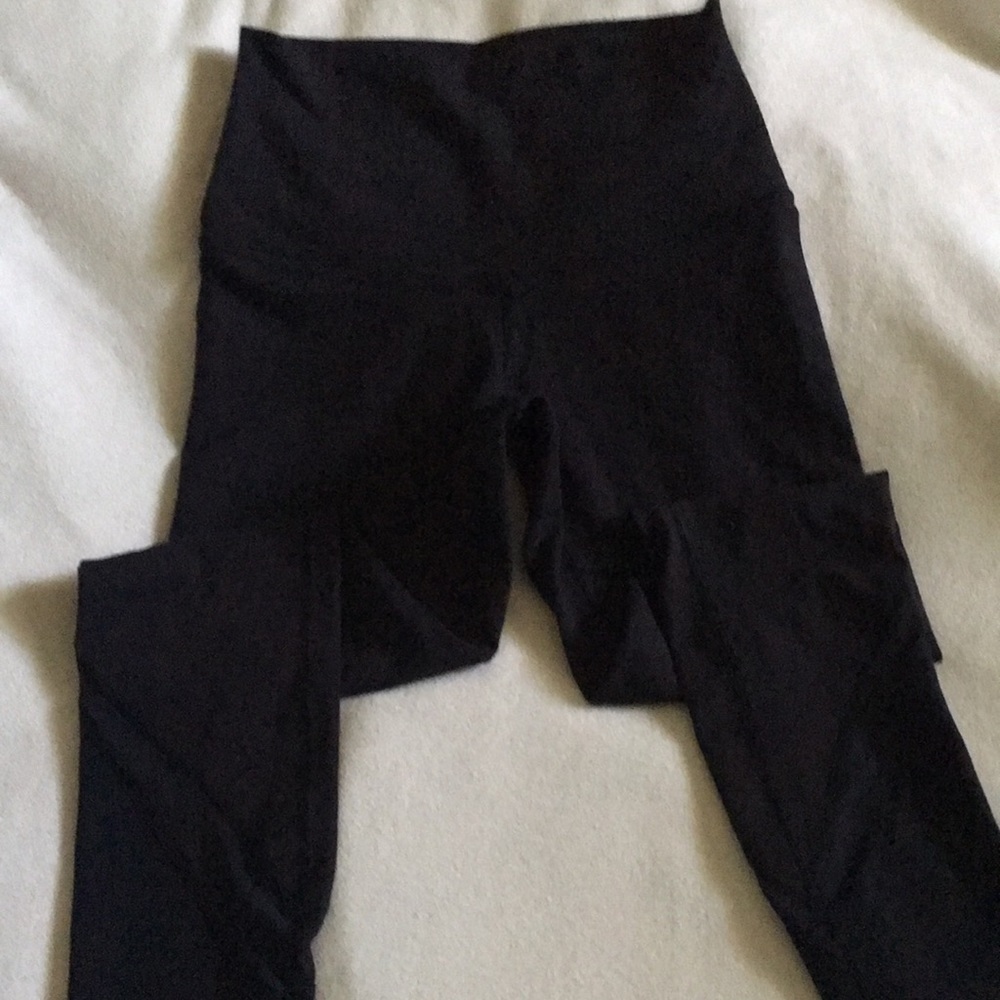 Lululemon black leggings, size 4 , Capri length